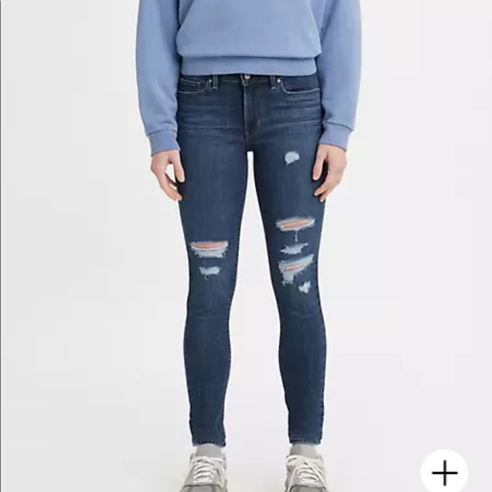 Levi’s 711 Skinny Jeans